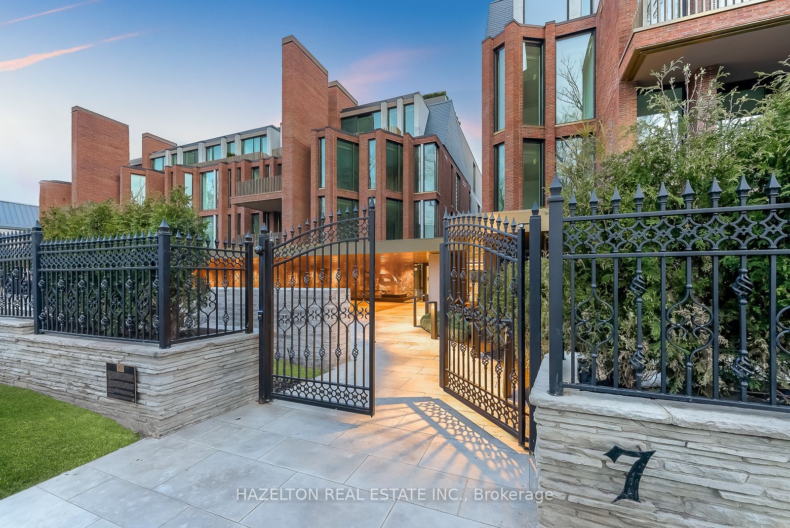 Apartment in Toronto