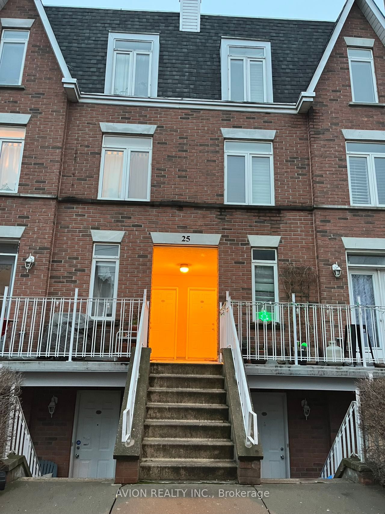 2-Storey in Toronto