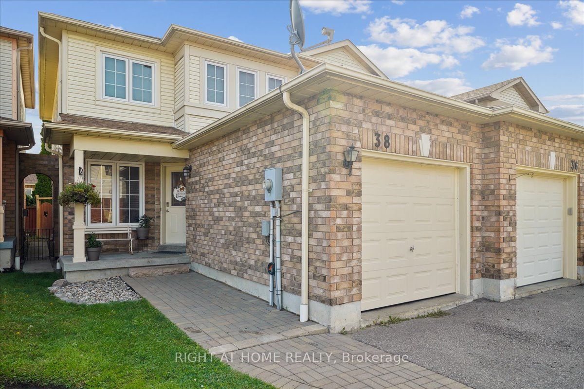 2-Storey in Durham