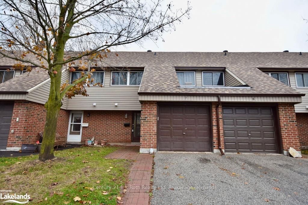 2-Storey in Simcoe