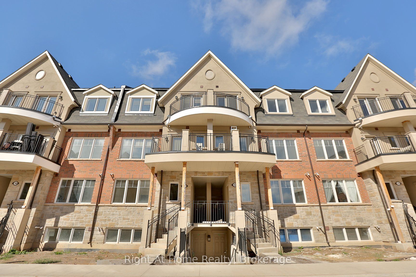 3-Storey in Halton