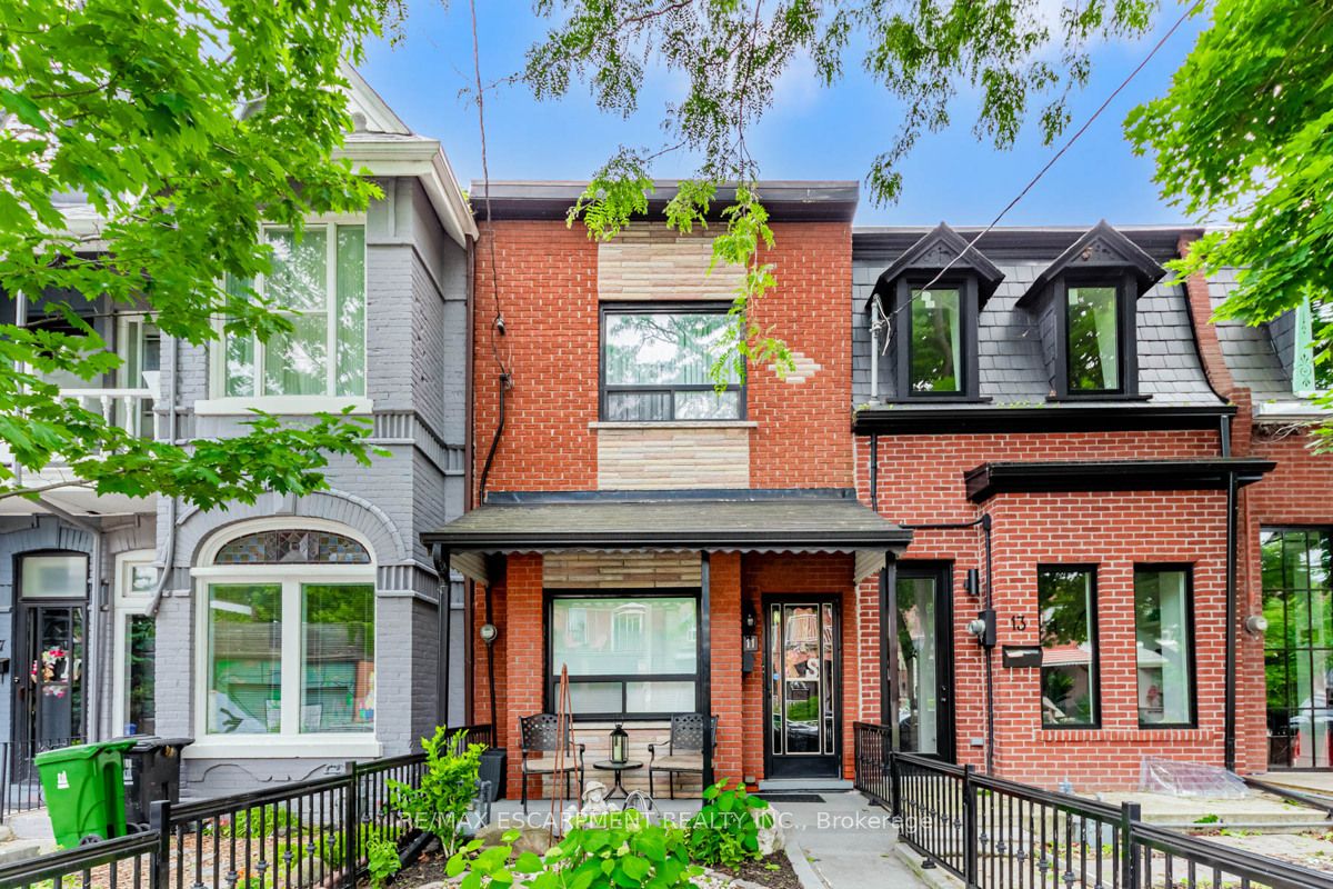 2-Storey in Toronto