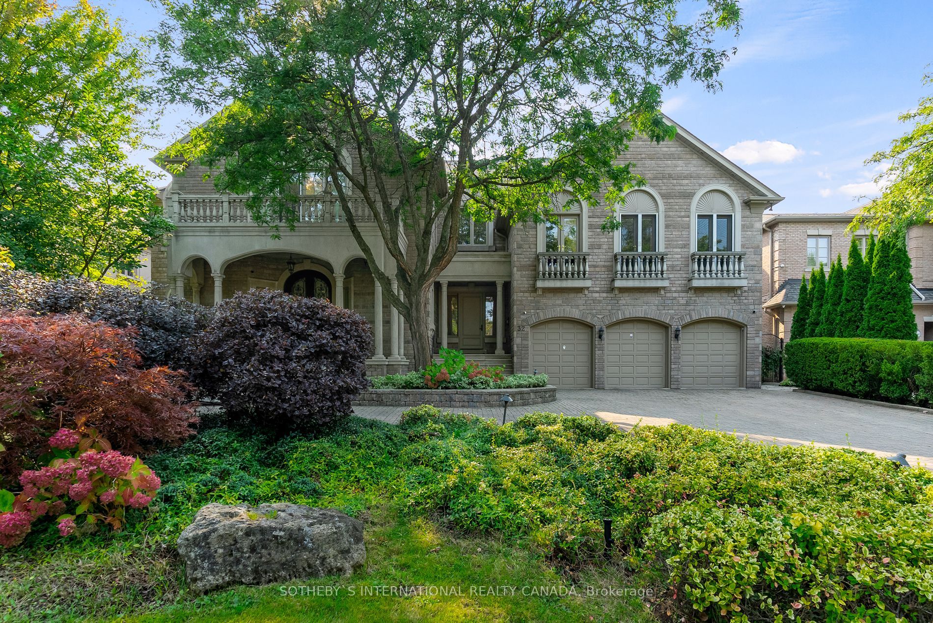 2-Storey in Toronto