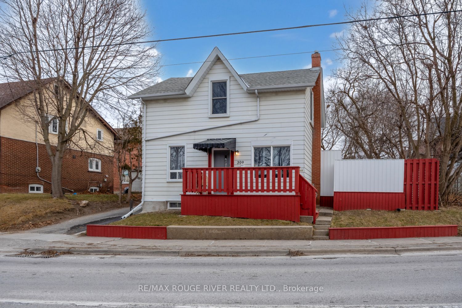 2-Storey in Durham