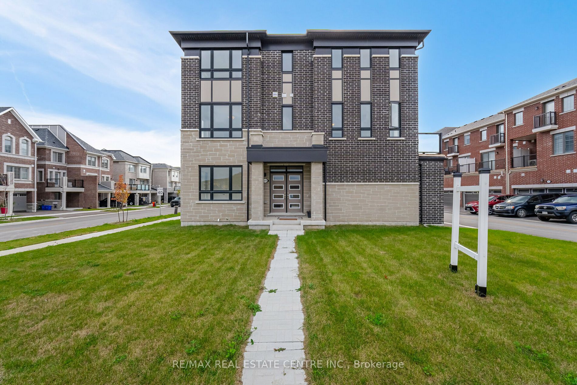 3-Storey in Durham
