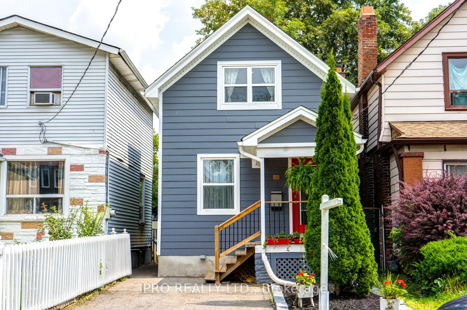2-Storey in Toronto