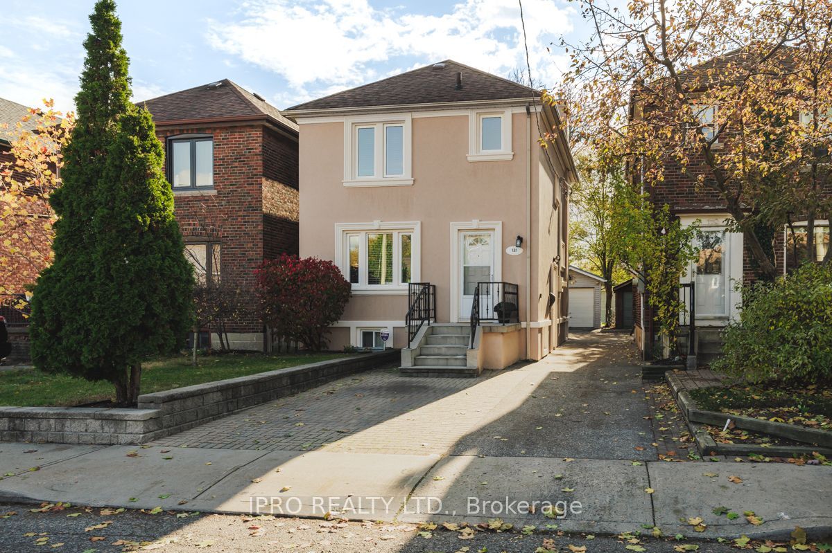 2-Storey in Toronto