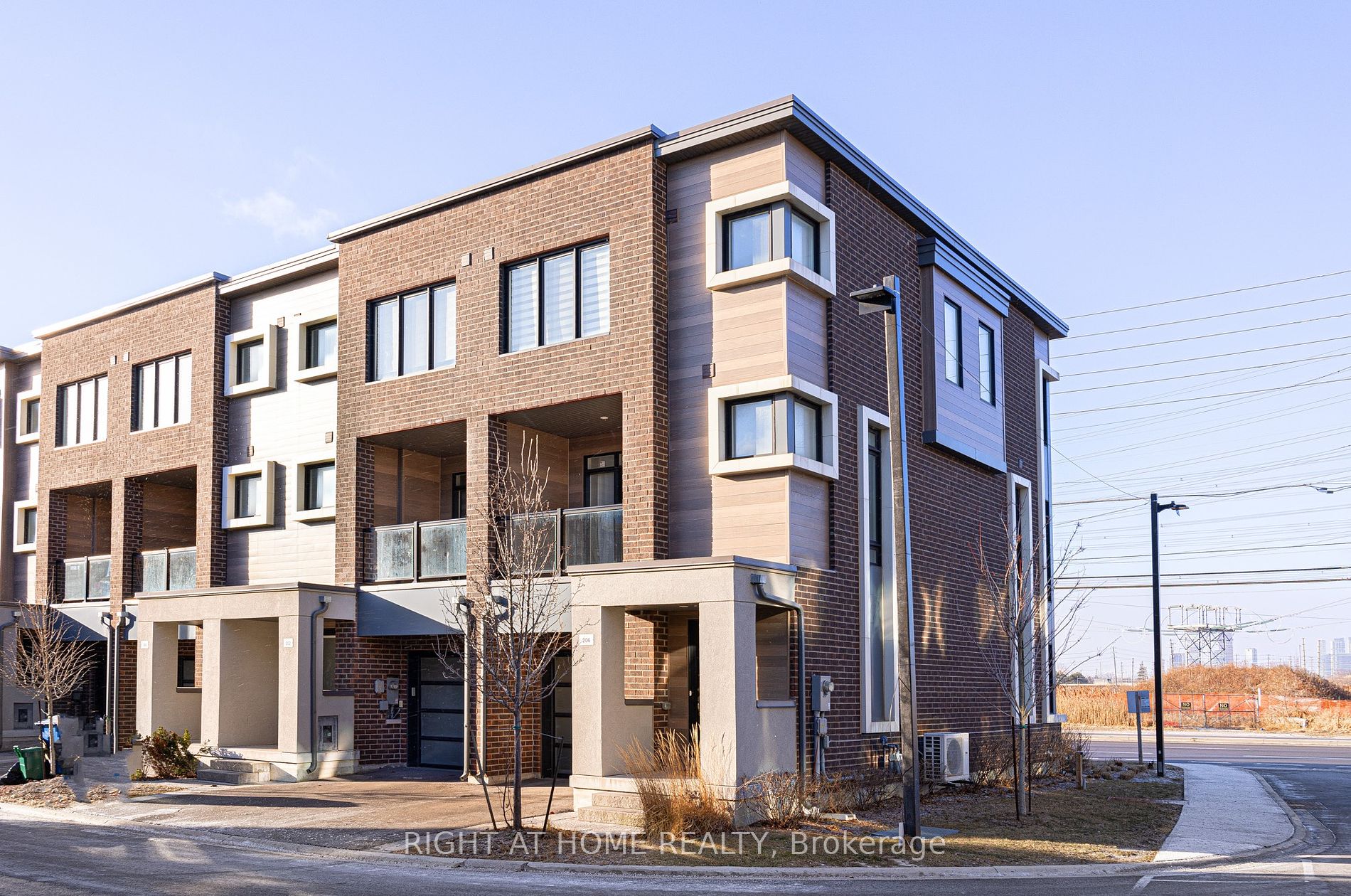3-Storey in York