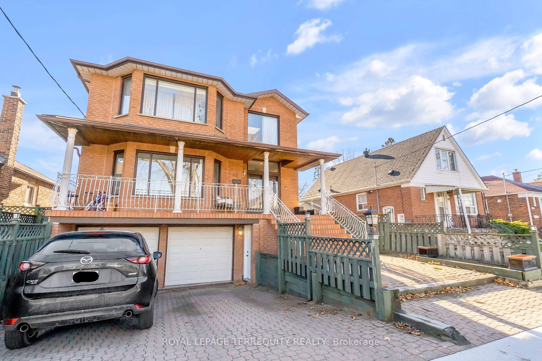 2-Storey in Toronto