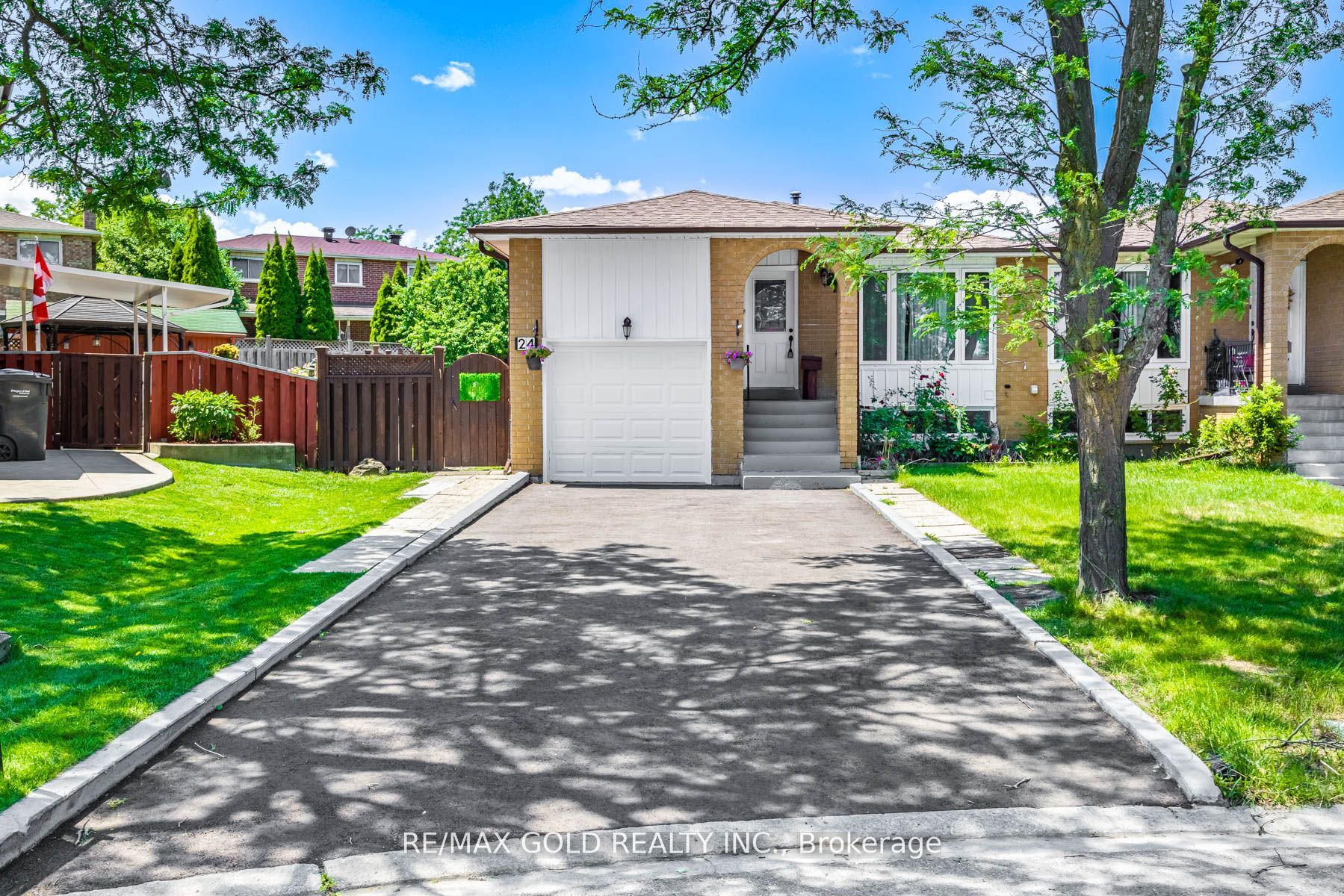 Bungalow-Raised in Peel