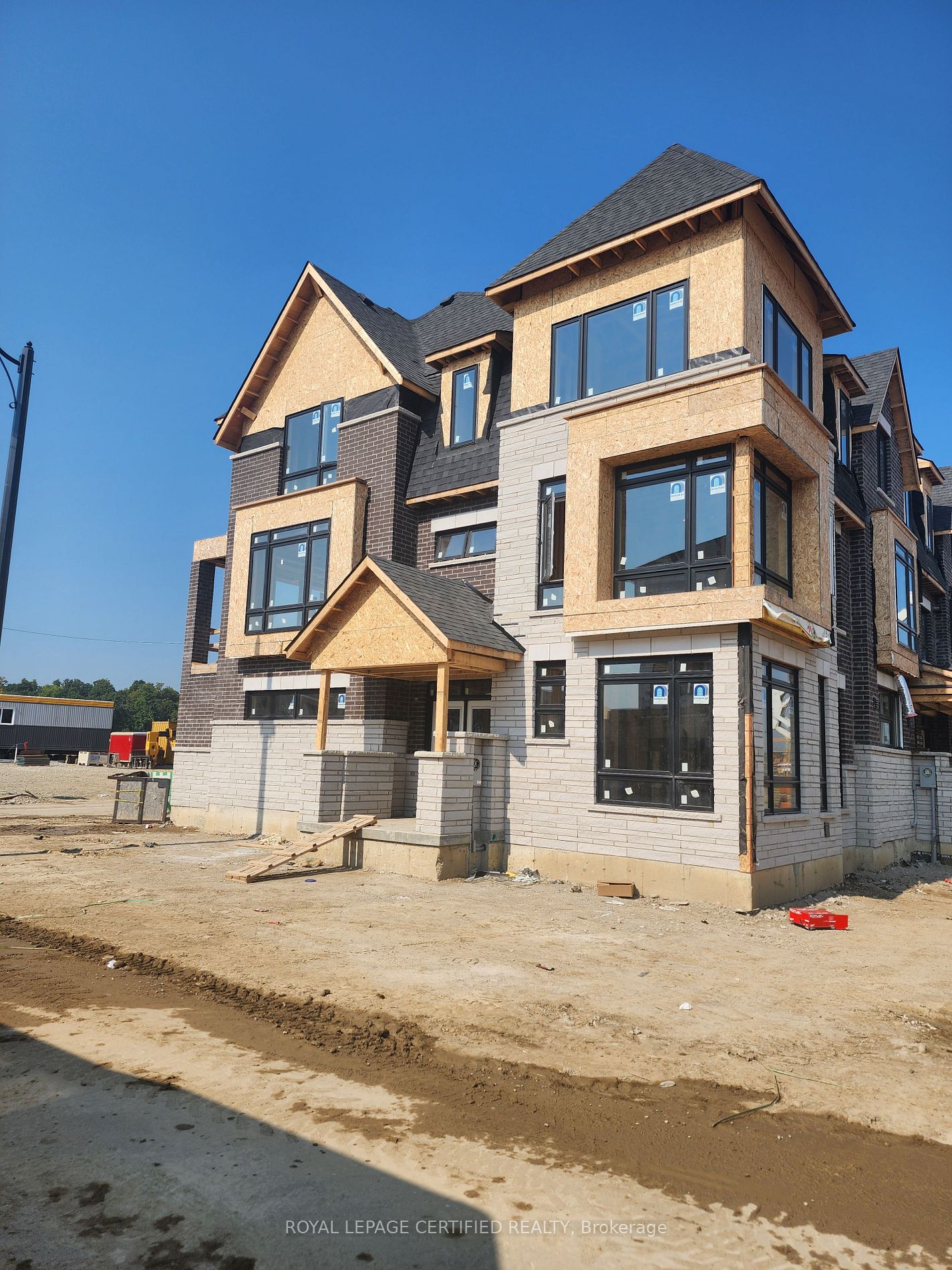 3-Storey in Peel