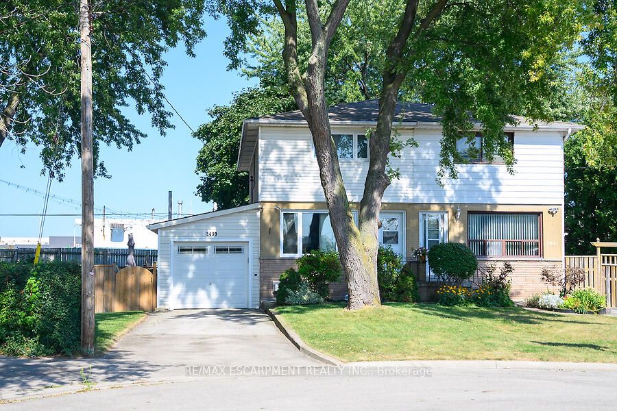 2-Storey in Halton