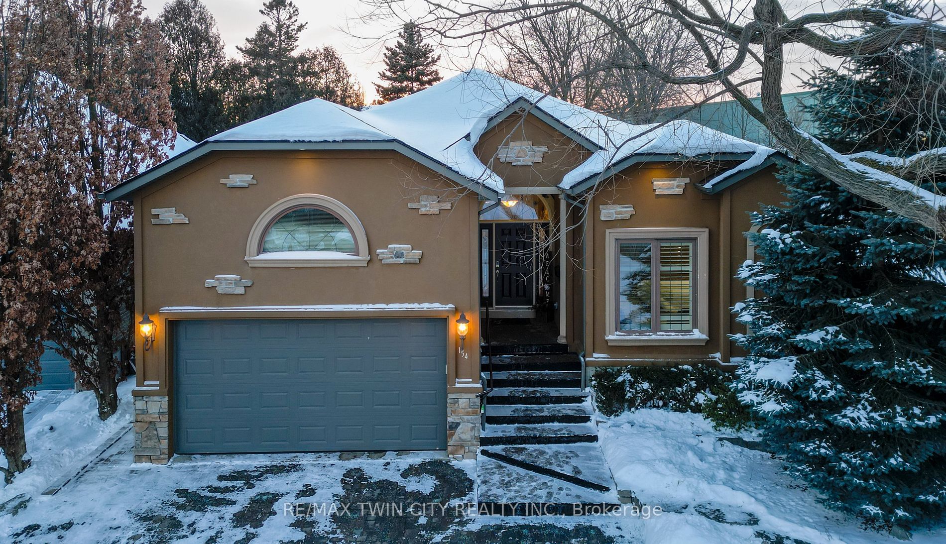 Bungalow in Waterloo