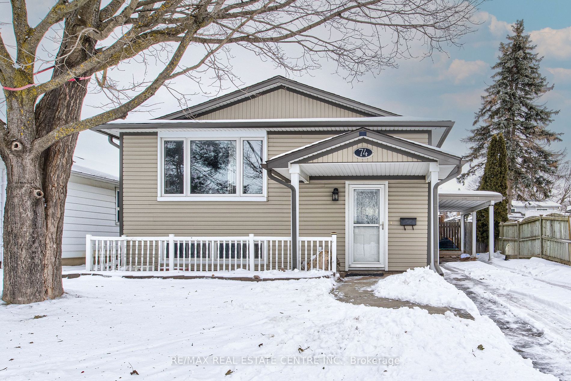 Bungalow-Raised in Waterloo