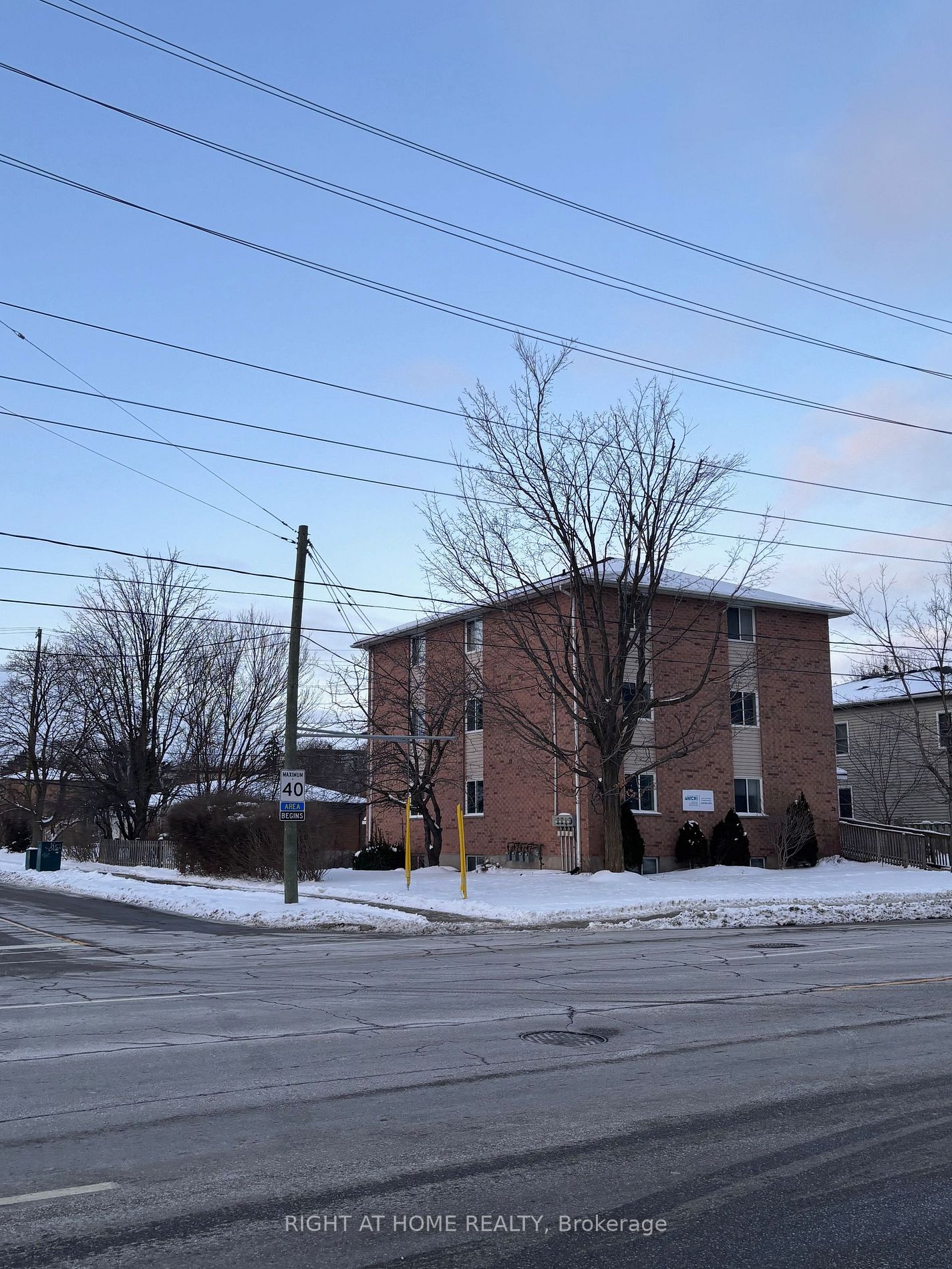 3-Storey in Waterloo