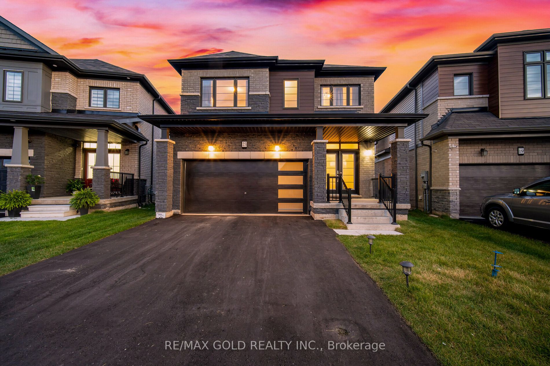 3-Storey in Waterloo