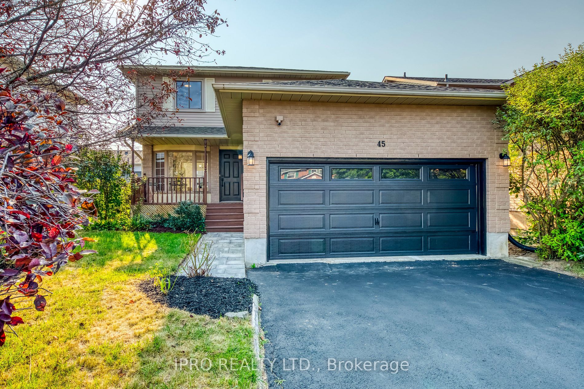 2-Storey in Hamilton