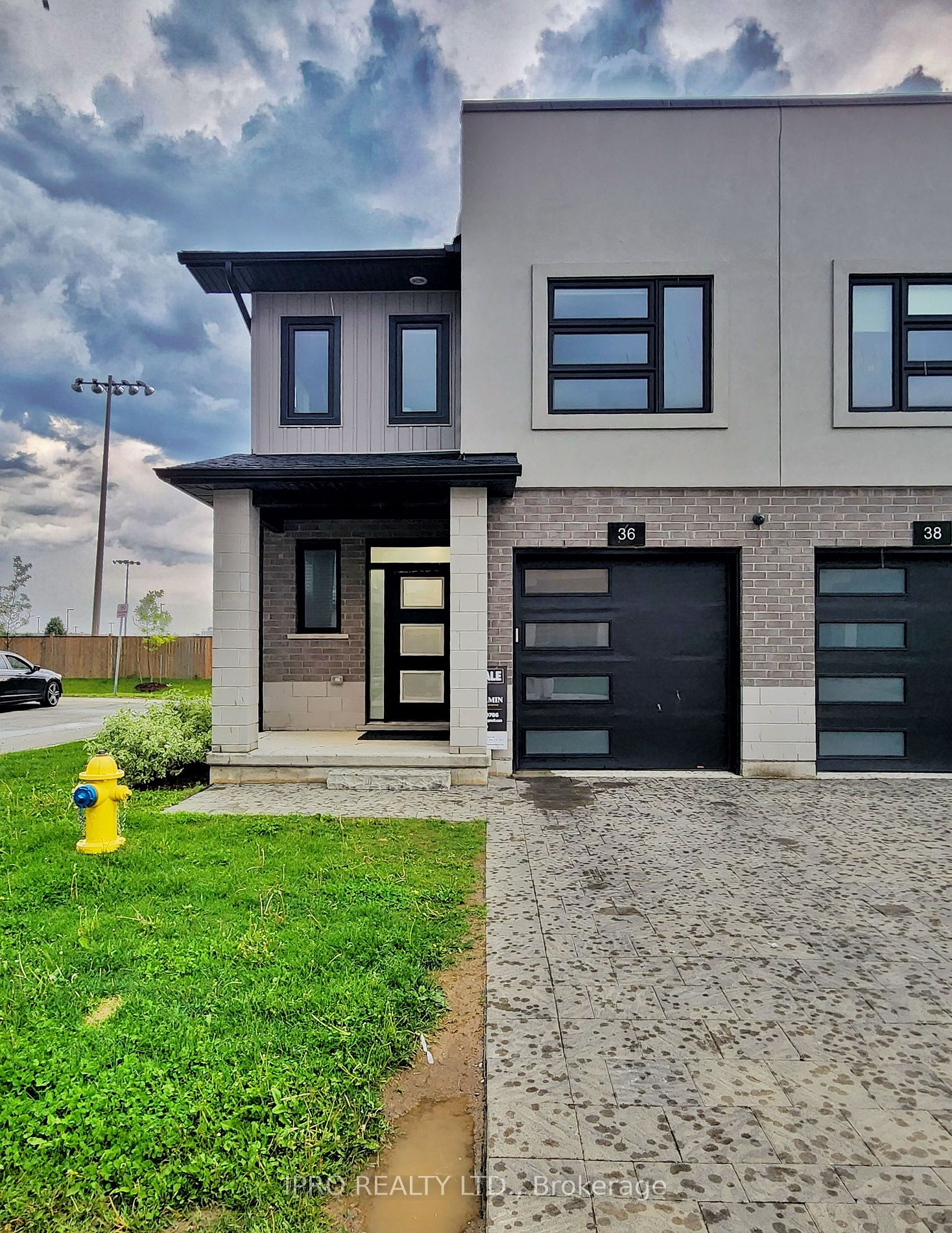2-Storey in Middlesex